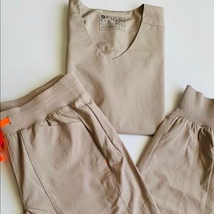 FIGS BOULDER FION SCRUB SET